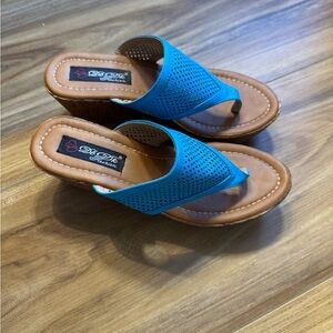 DbDk Fashion Blue and Tan Sandals